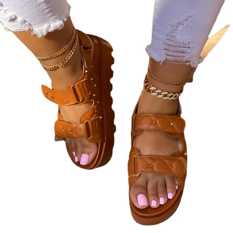 

2021 new rivet small fragrant wind ladies sandals platform large size beach sandals