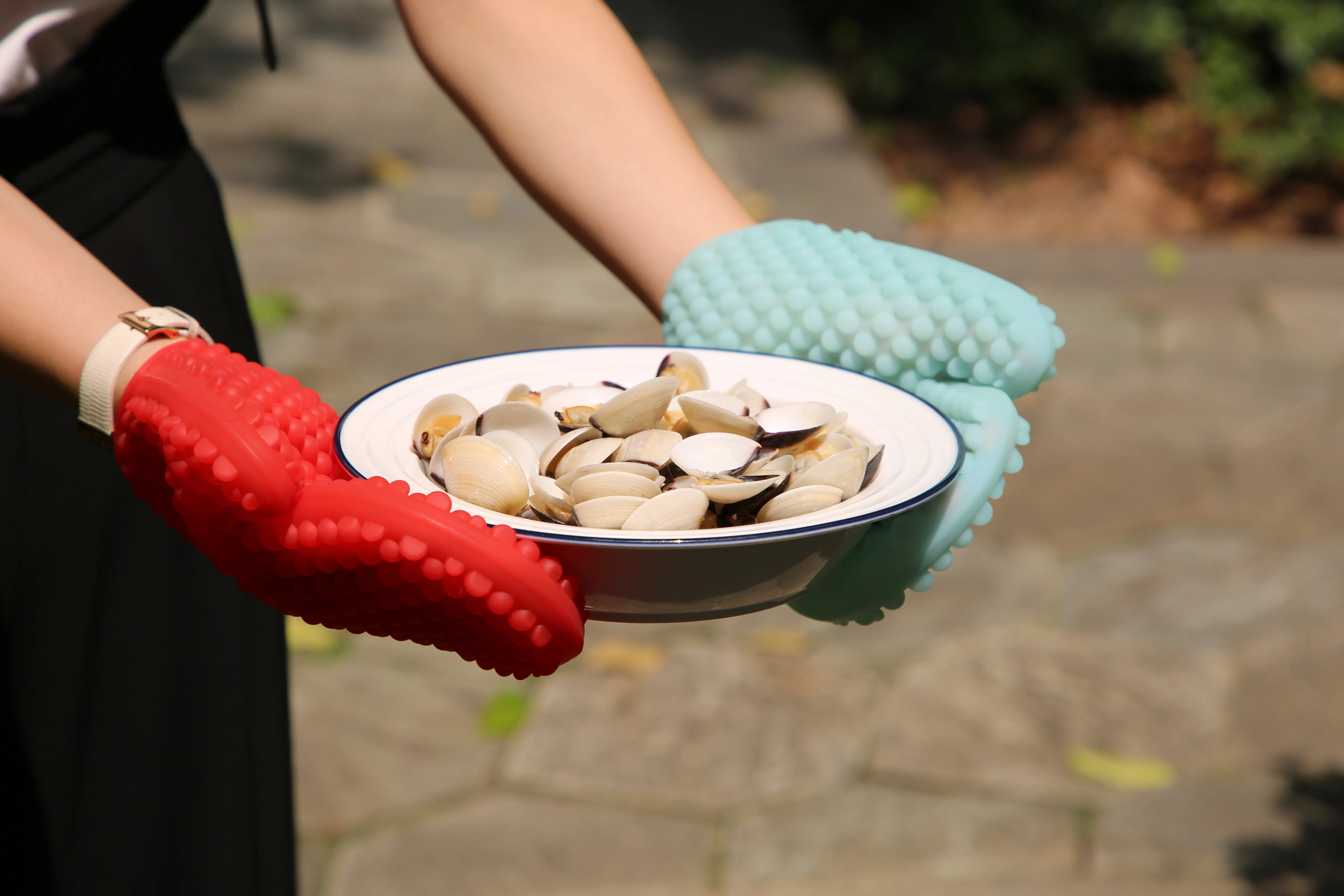 
Reamazing Grilling Cooking Gloves Insulated Heat Resistant Silicone Cooking Gloves Set 