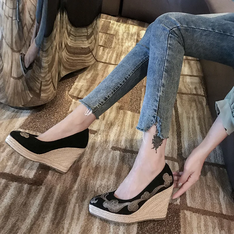 

Embroidered detail faux suede comfy women wedge heel shoes slip on platform pointed toe lady espadrille pumps for spring