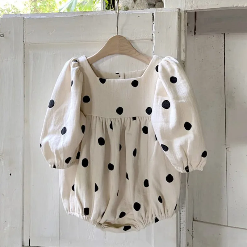 

Wholesale Polka Dot Print Long Sleeve Newborn Baby Girl Boutique Rompers, Beige