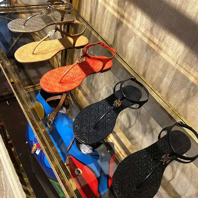 

2020 Real Leather Flip-toe Flat Leisure Beach Woman Sandals, 3 colors as picture or customized