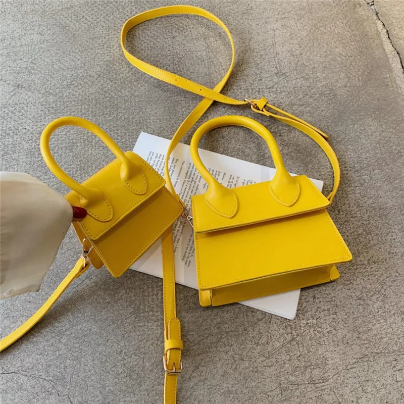 

handbags 2022 New female bag spring and summer new niche design crossbody catwalk mini shoulder bag, Large small black large small red large small yellow large small green