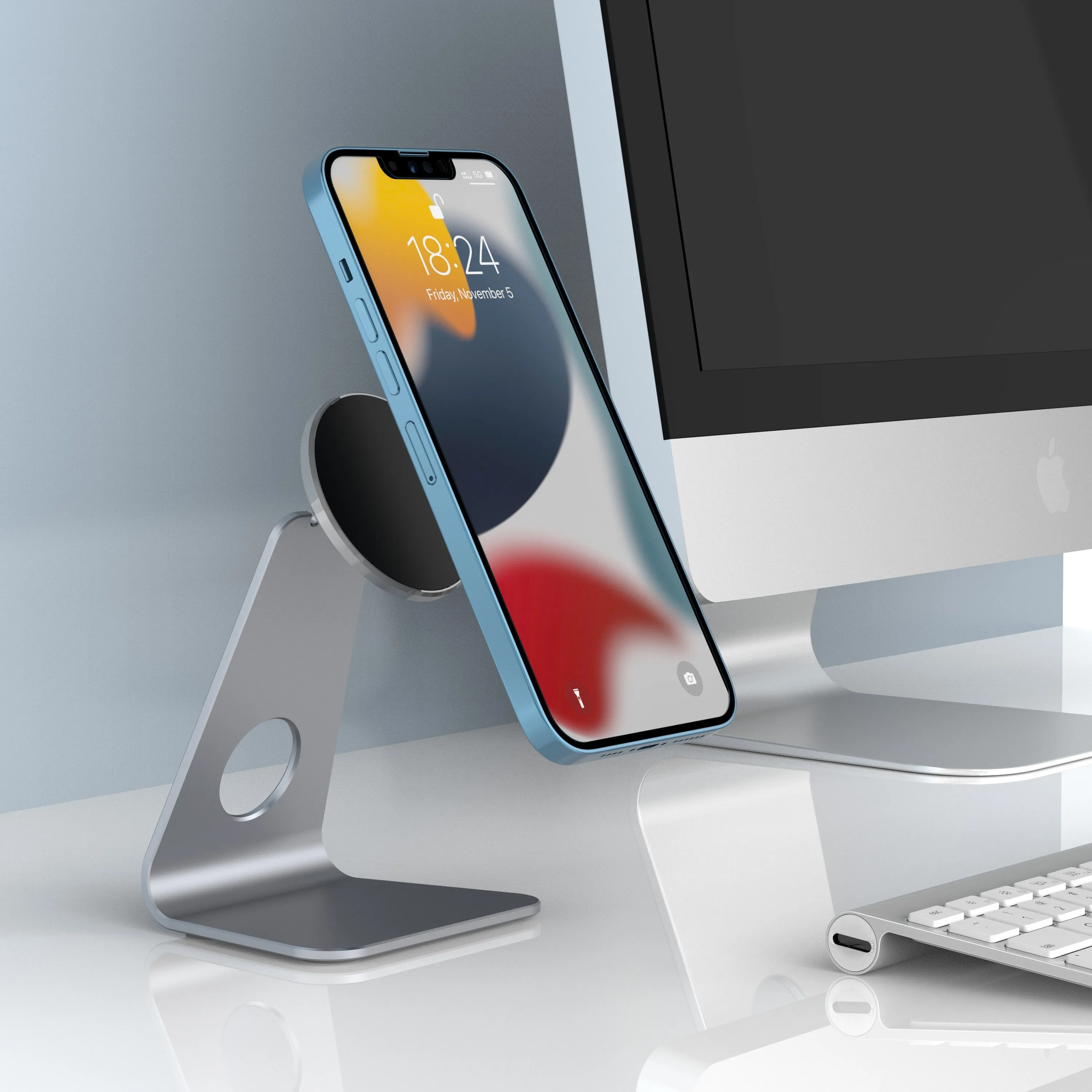 

Metal removable bracket, strong magnetic attraction, easy to follow dramas and play games