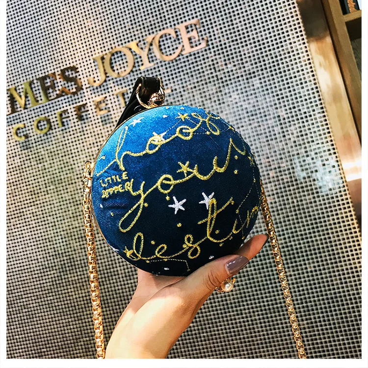 

Hot unique bag design Cool graffiti square Handbag elegant rivet chain Shoulder Bag Messenger Bag Width, Colours