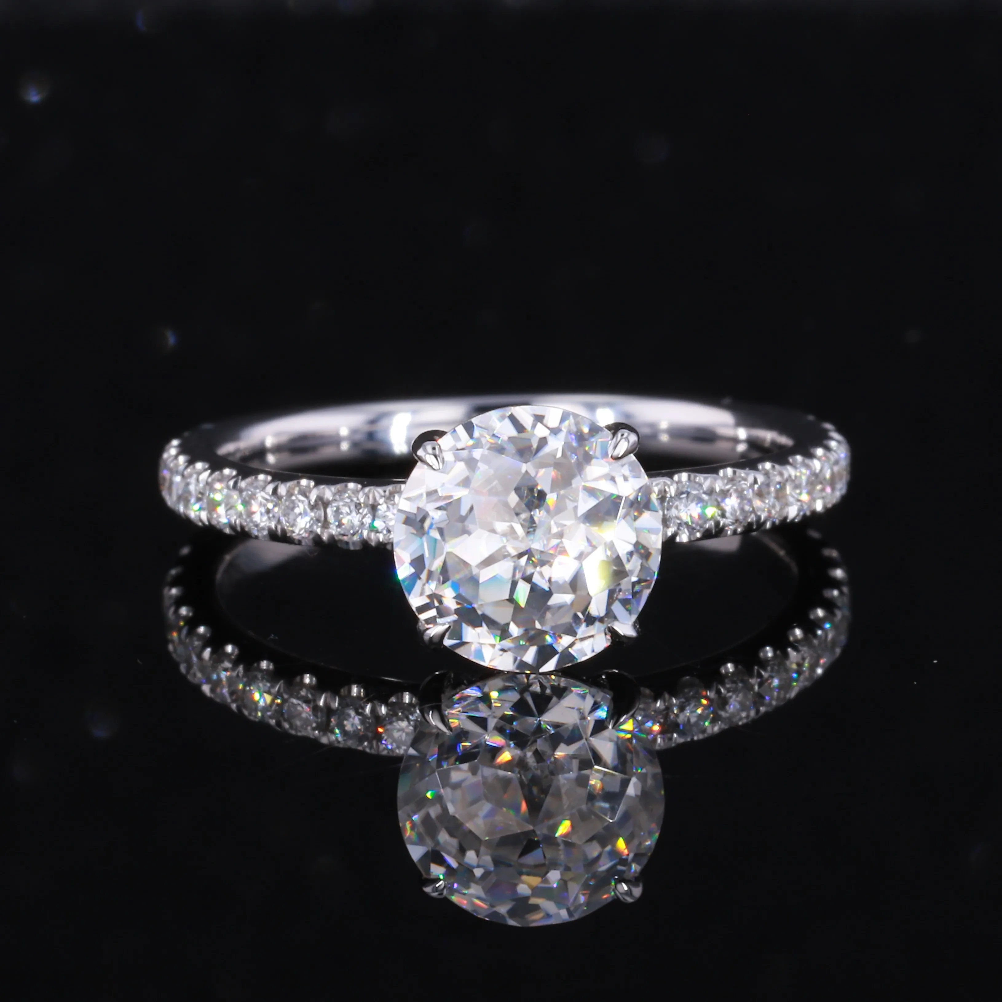 

Starsgem 7.5MM DEF Jubilee Cut VVS Moissanite Engagement Ring Lab Grown Diamond Side Stone 18K solid gold ring for Women