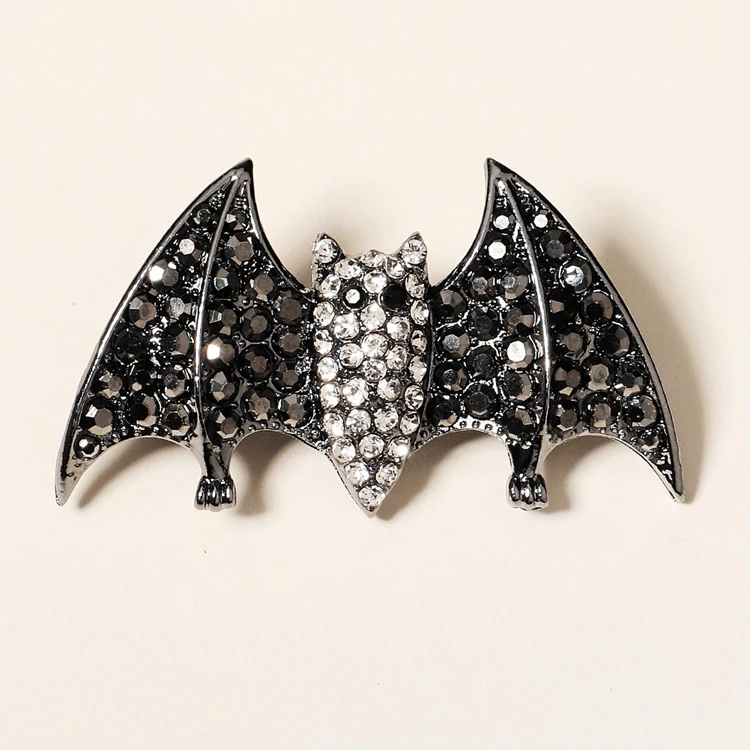 

European and American creative crystal bat hairpin personality funny rhinestone halloween bat bangs hair clip, Silver,black