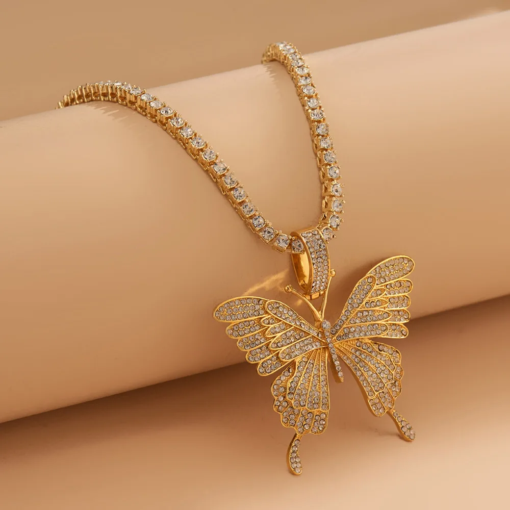 

Cuban Big Butterfly Pendant For Girl Gold Silver Color Shiny Crystal Clavicle Chain Pendant Fashion Design Jewelry Necklace Gift, Gold/silver/rose gold color