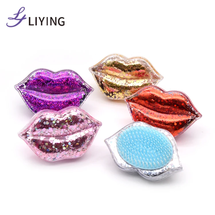 

2020 new hot sell lip shape small hair detangling brush for traveling