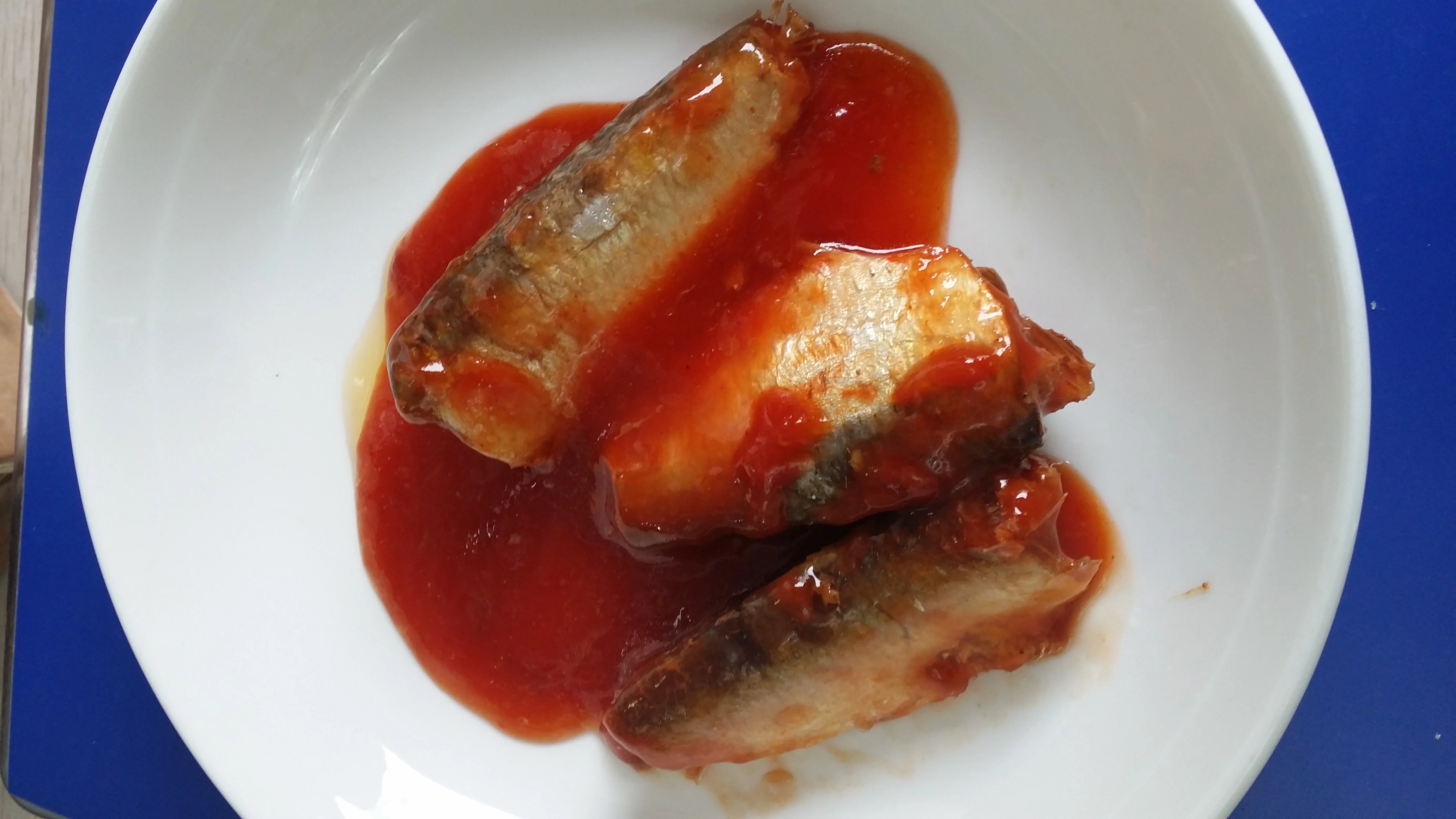 
2020 Amazon Hot Canned Fish Canned Sardines in Tomato Sauce 