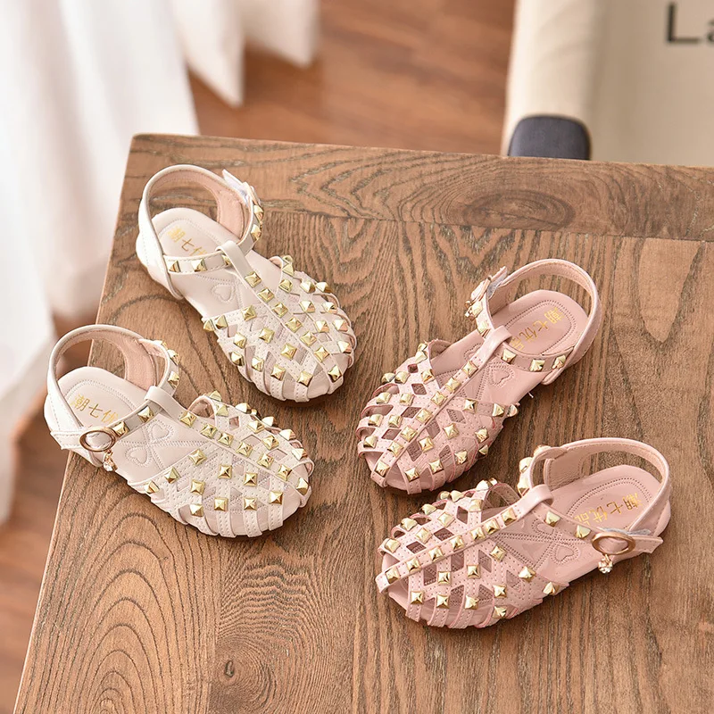 

2020 Hot Selling New Princess Sandals Little Girls Beach Sandals For Children Kid Girl Summer Cut-Outs rivet Shoes, As picture