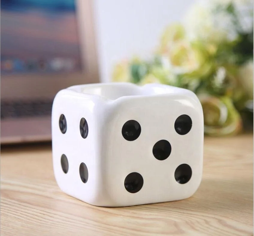 

Design Dice Shape Ceramic Ashtray Home Bar Decoration Flip Fops Ashtray, Picture