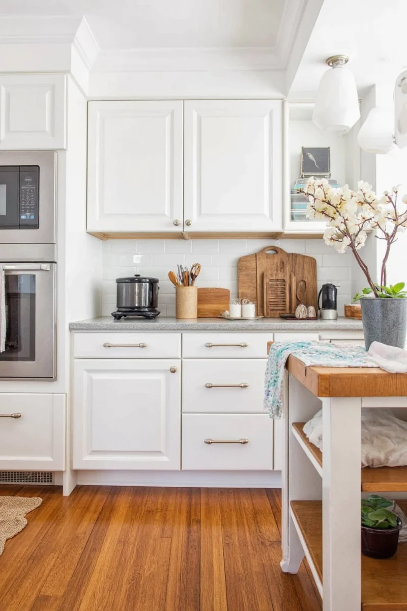 Neatly organized kitchen drawers and cabinets
