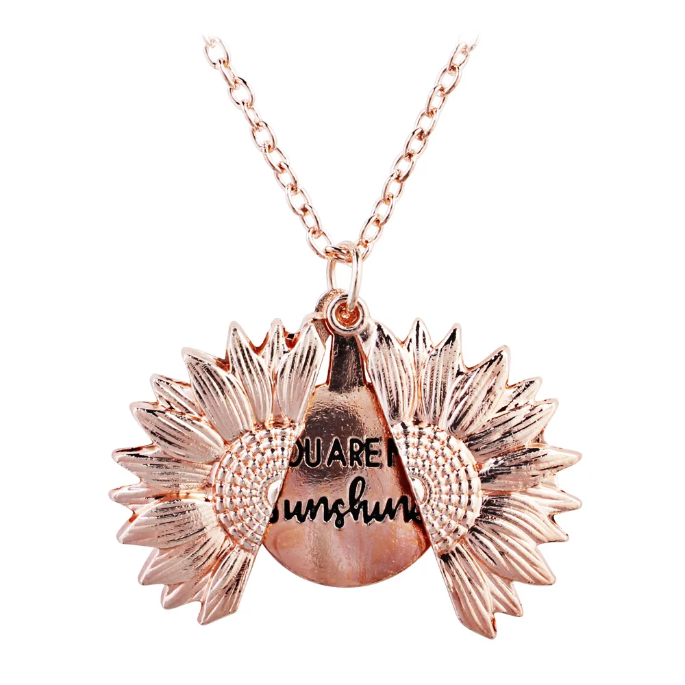 

Wholesale Fashion Jewelry Creative Carve Letters Open Charm Necklace Lover Gift Sunflower Pendant Necklace