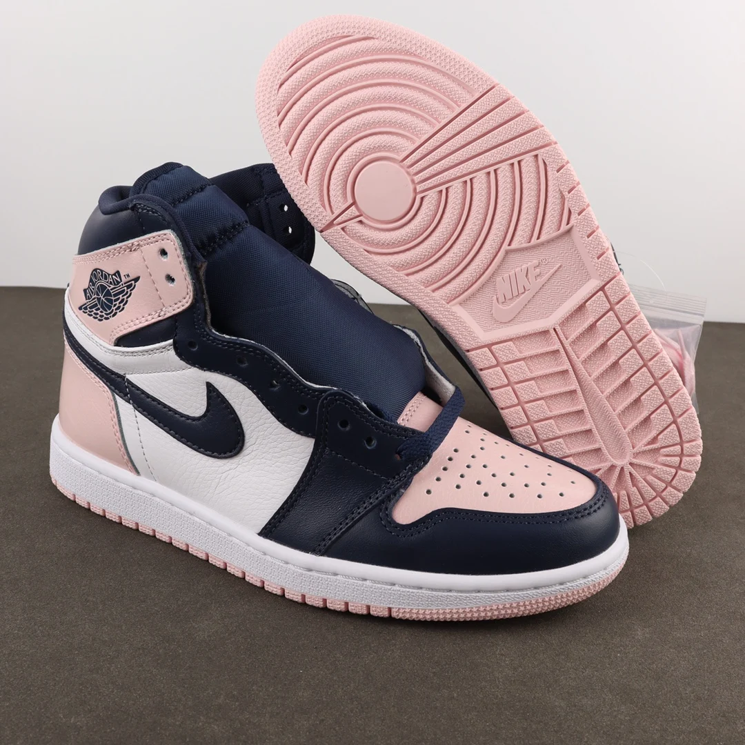 

2021 New Patent Leather Bubble Gum Nike Air Jordan 1 High Sneaker Shoes for Women