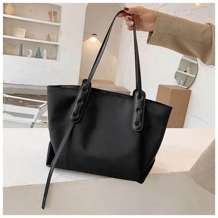 

2021 summer female large-capacity new light luxury trend wild shoulder bag high-end sense ins atmospheric tote bag, 3 colors