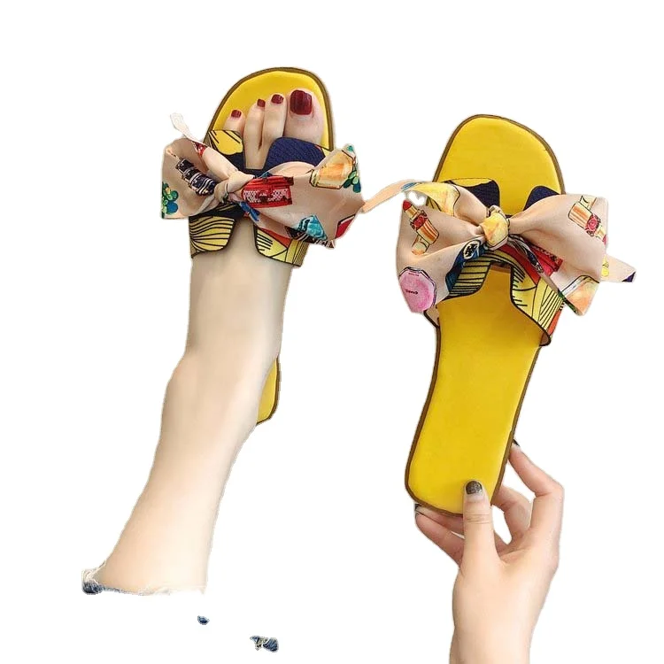

Summer Fashion silk Bow knot Outdoor flat Flip flops Beach Female Sandals for women