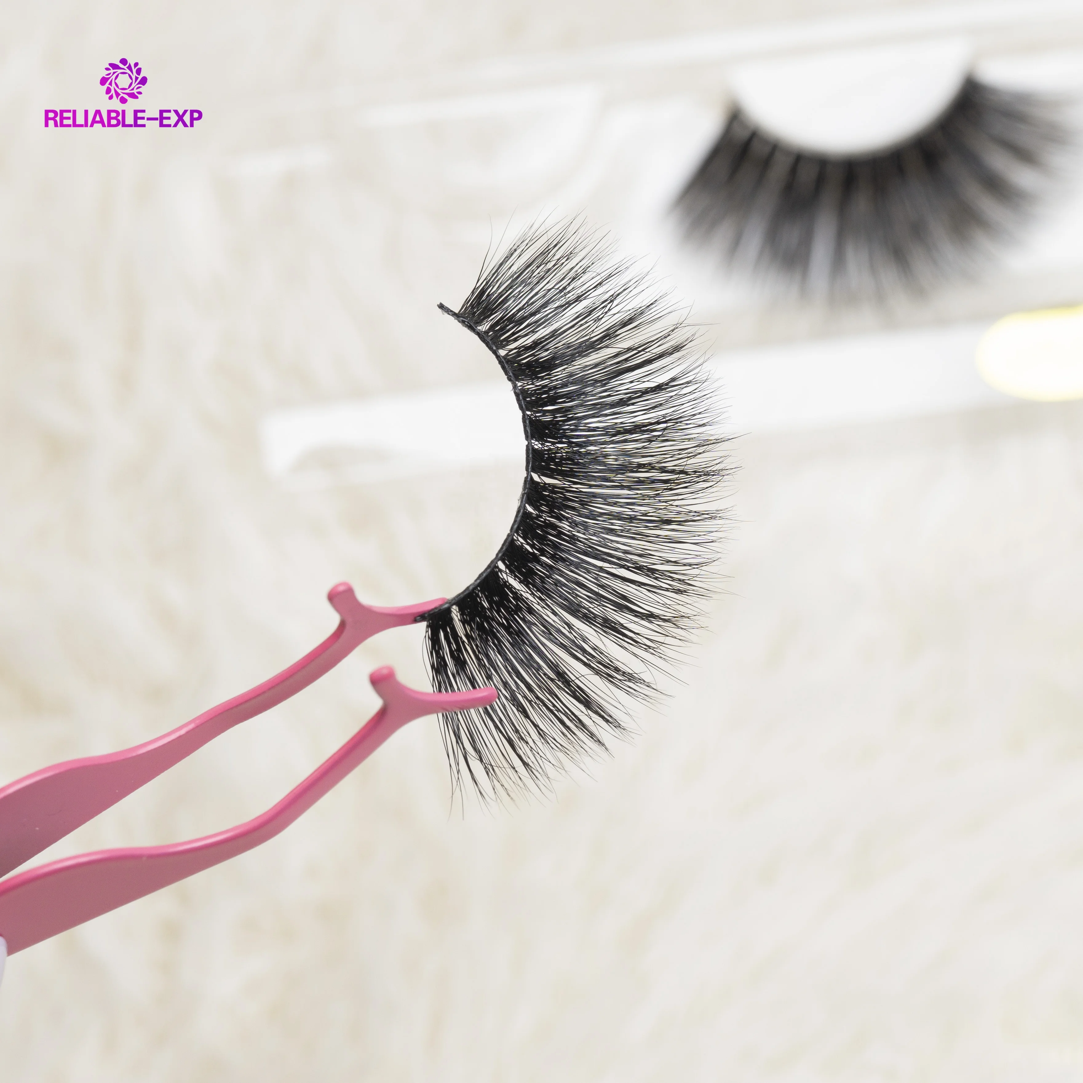 

LXPLUS-28 Popular style thick EXTRA long LXPLUS SERIES new style eyelashes more curling and EXTRA wholesale selling good