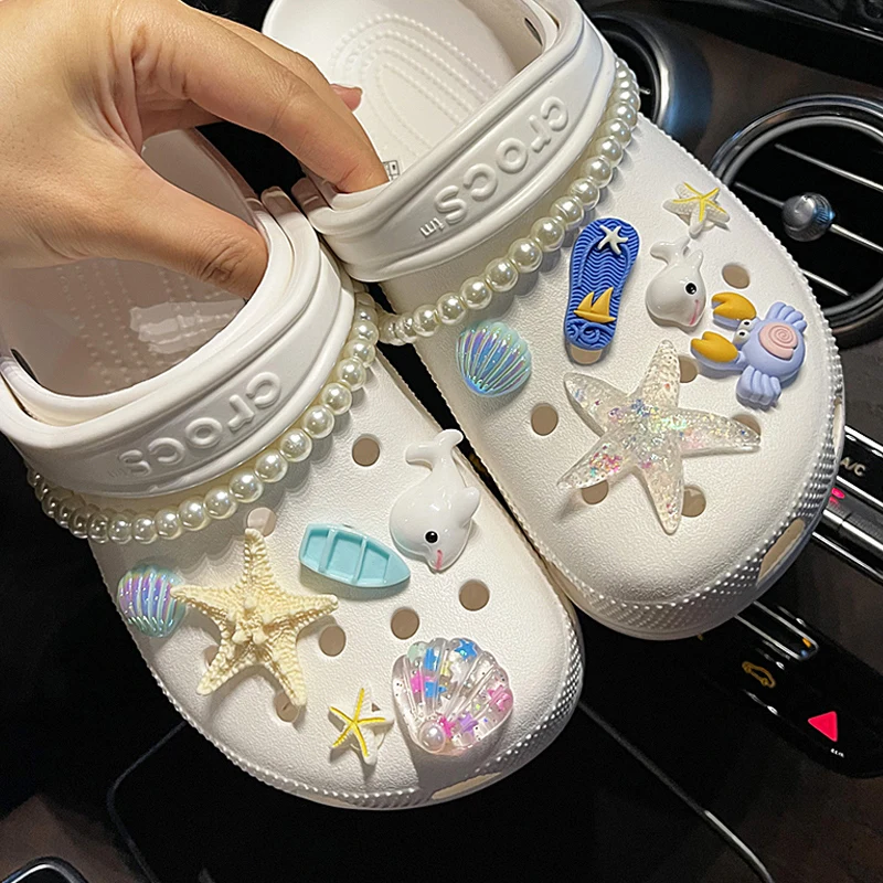 

New Ocean Croc Charms Designer DIY Animal Pearl Chain Shoes Decoration Accessories Clog Shoe Buckle Trend Charms for Croc, Blue