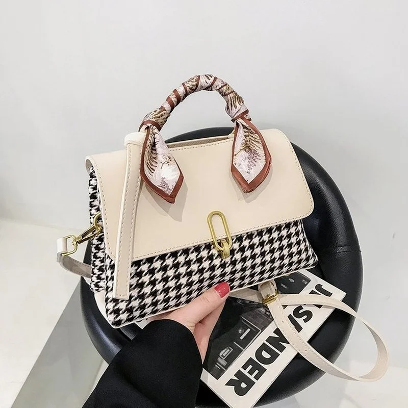 

Female PU Square Bag Portable Small Diagonal Mobile Phone Bag