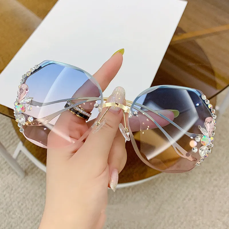 

Fashion Anti-UV Diamond Women UV400 Rimless Vintage Sun Glasses Rhinestone Retro Luxury Designer Oculos Sunglass