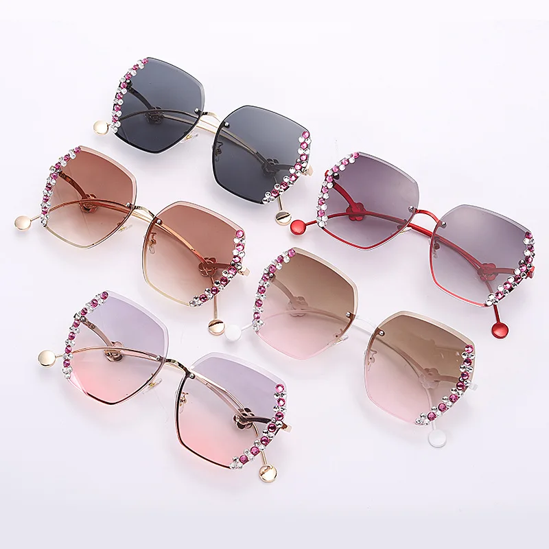 

Yiwu Tingyue eye glasses rhinestone 2021 women drip shades luxury glasses diamond rimless sunglasses, As for the pictures shows