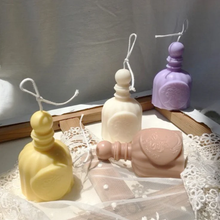 

Z300 Beauty perfume bottle, silicone mold, aromatherapy candle mold baking mold, Random