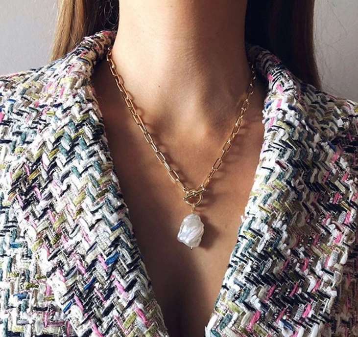 

Fashion Irregular Pearl Jane Creative Necklace Trend Personality Necklace