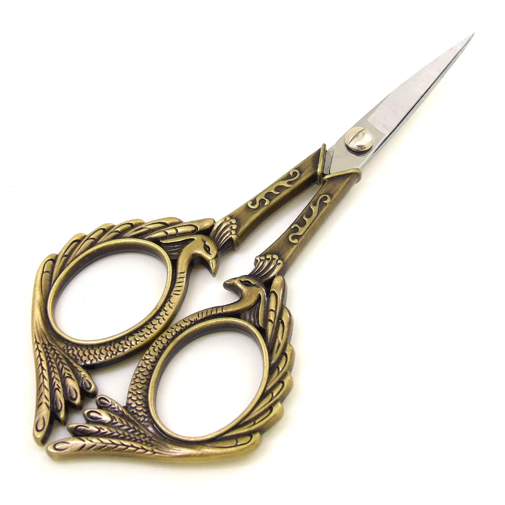 

Vintage European Style Stainless Golden Butterfly Design Scissors Sharp Tip DIY Tools Sewing Kit Shears for Embroidery