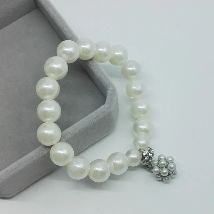 

2020 hot Fashion pearl bracelet hot style goods source OL fair lady bracelets