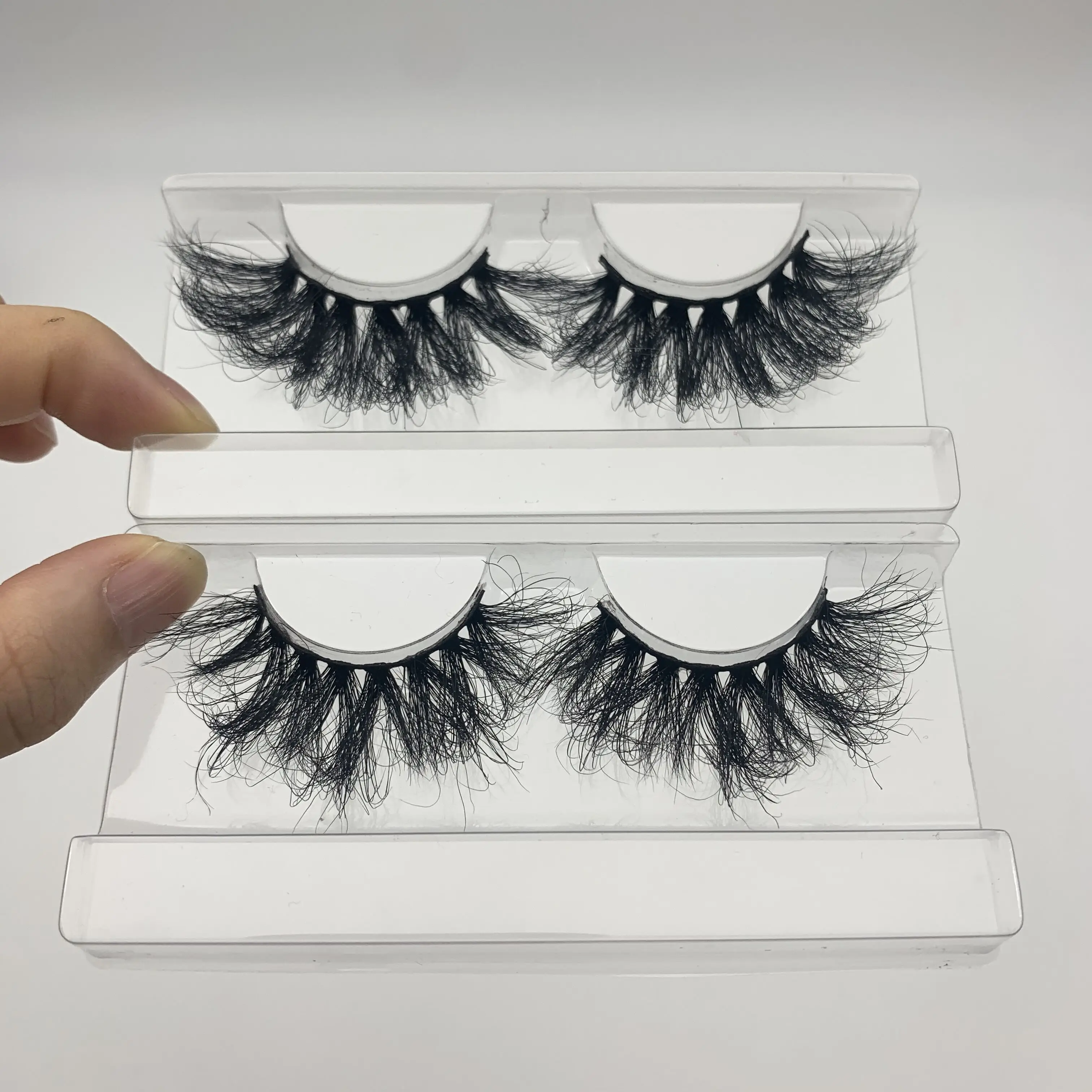 

Luxury 25mm Mink Fur Eyelash Wholesale Vendor Wispy Minks Eyelashes 3d Custom Eyelash Packaging Box Fluffy Curly Mink Lashes, Black