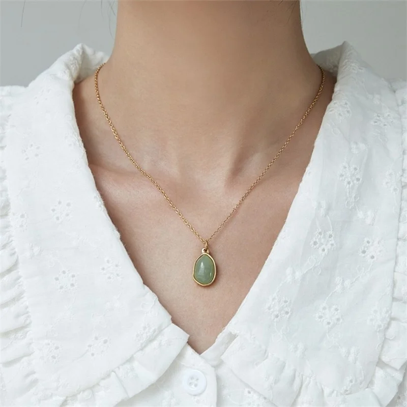 

Waterproof Stainless Steel Natural Stone Green Aventurine Jewelry Fashion Irregular Purple Crystal Quartz Pendant Girl Necklace