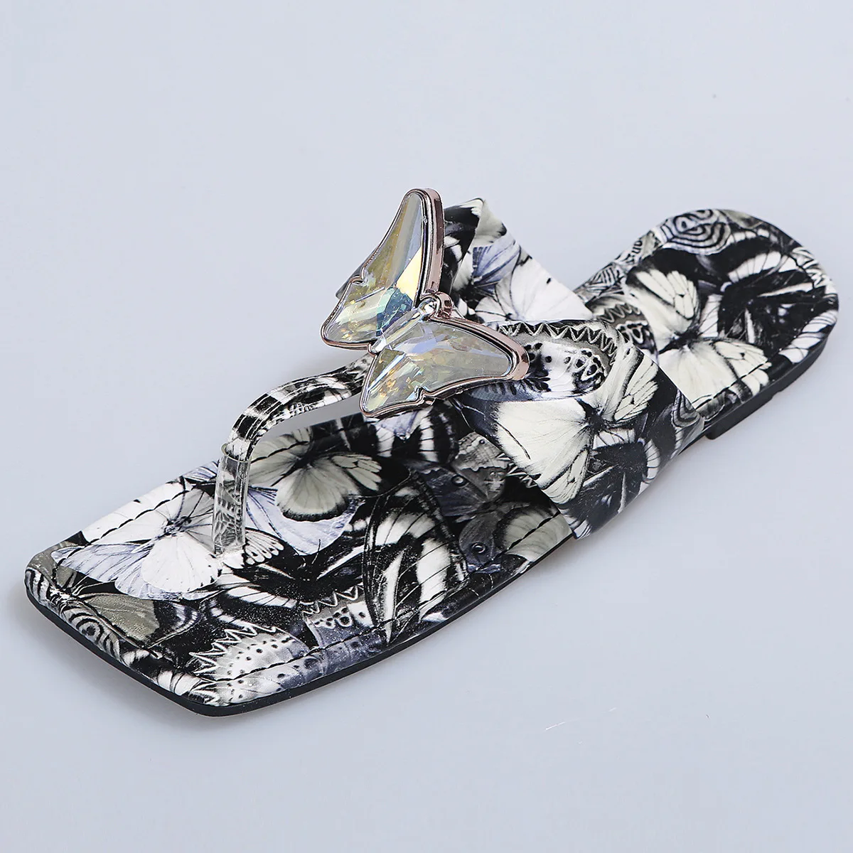 

Female Flip Flop Sandals 2021 Wholesale Fashion Butterfly Rhinestone Flip Flop Made In China Ladies Slipper Flip Flop, Picture