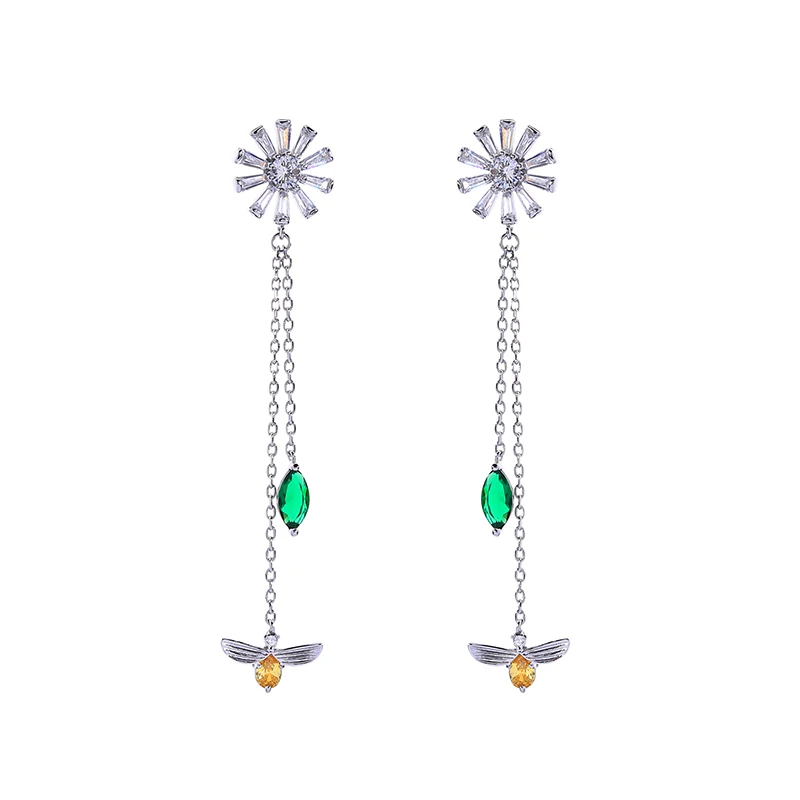 

me00202 High-grade Handmade Customized Long Silver Chains Flower Cubic Zirconia Emerald Insect Drop Earrings For Girls