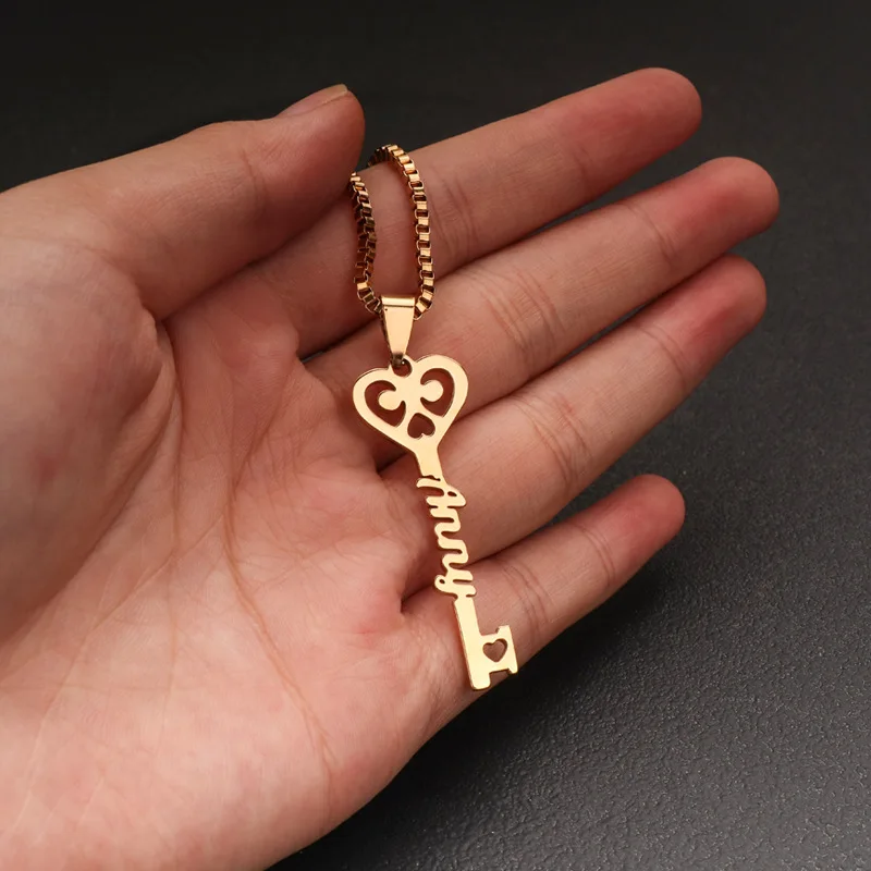 

18k Gold Silver Plated Custom Name Key Pendant Necklace Stainless Steel Personalized Name Letter Necklace, Picture shows