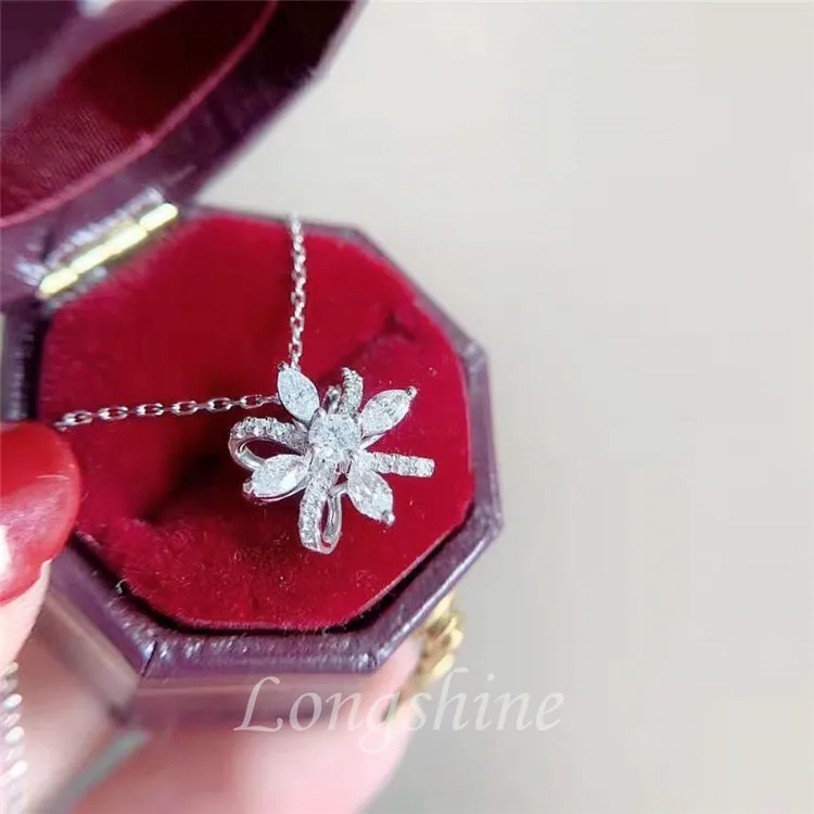 

Newest jewelry luxury exquisite flower pendant diamond 18k gold necklace, White