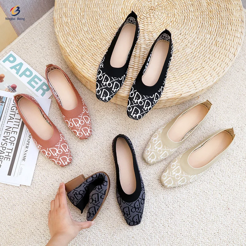 

Hot selling pointy toe fly knitting breathable soft casual shoes high quality women's flats women slip on shoes