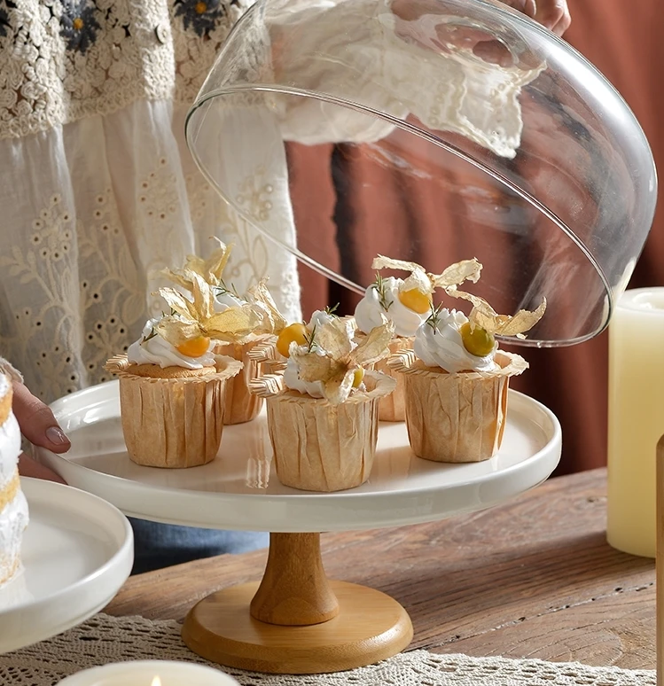 

Round Cake Stands Ceramic Cake Stand with wooden base for Wedding Party