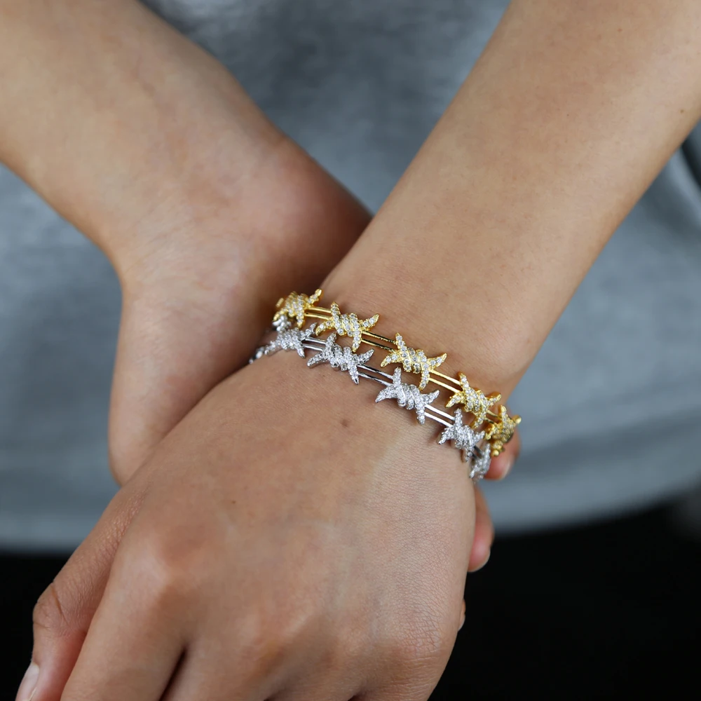 

Wholesale 2021 Unique Design Twisted Rattan Bracelet Bangles with clear CZ Paved for Women Girls Luxury Gifts Fashion Jewelry