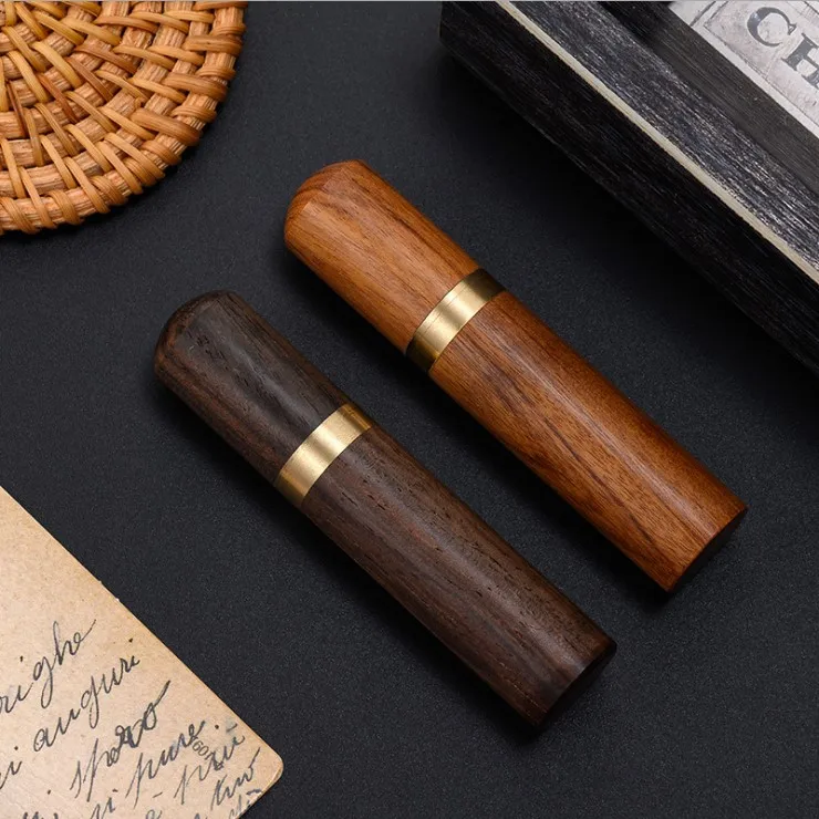 

Wooden toothpick holder sandalwood craft travel gifts lightweight portable mahogany small ornaments hotel restaurant gifts