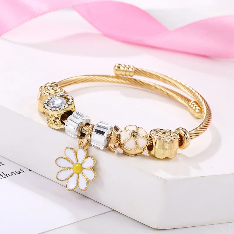 

New Trendy Real Gold Plated Crystal Rhinestone Beaded Bracelets 316L Stainless Steel Oil Drip Daisy Flower Charm Bracelets