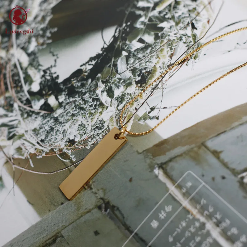 

Minimalist Gold Plated Square Pendant Necklace Long Stainless Steel Stripe Geometric Bar Pendant Necklace