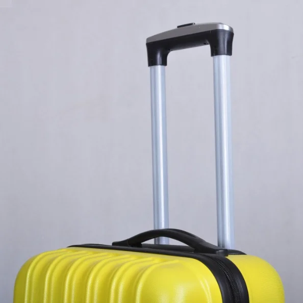 cheap luggage (14).png