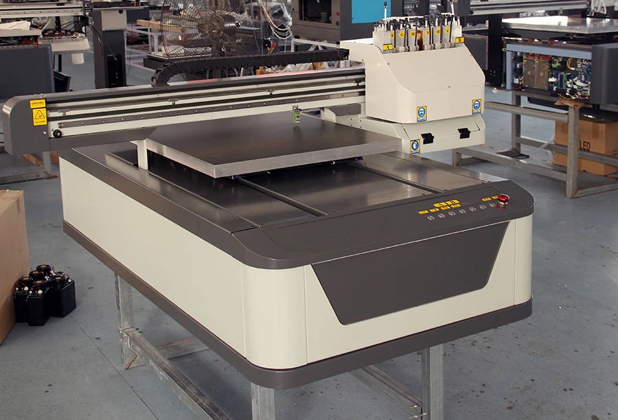 Inkjet 6090 Toshiba CE4 Glass Varnish Flatbed Photo UV Printer