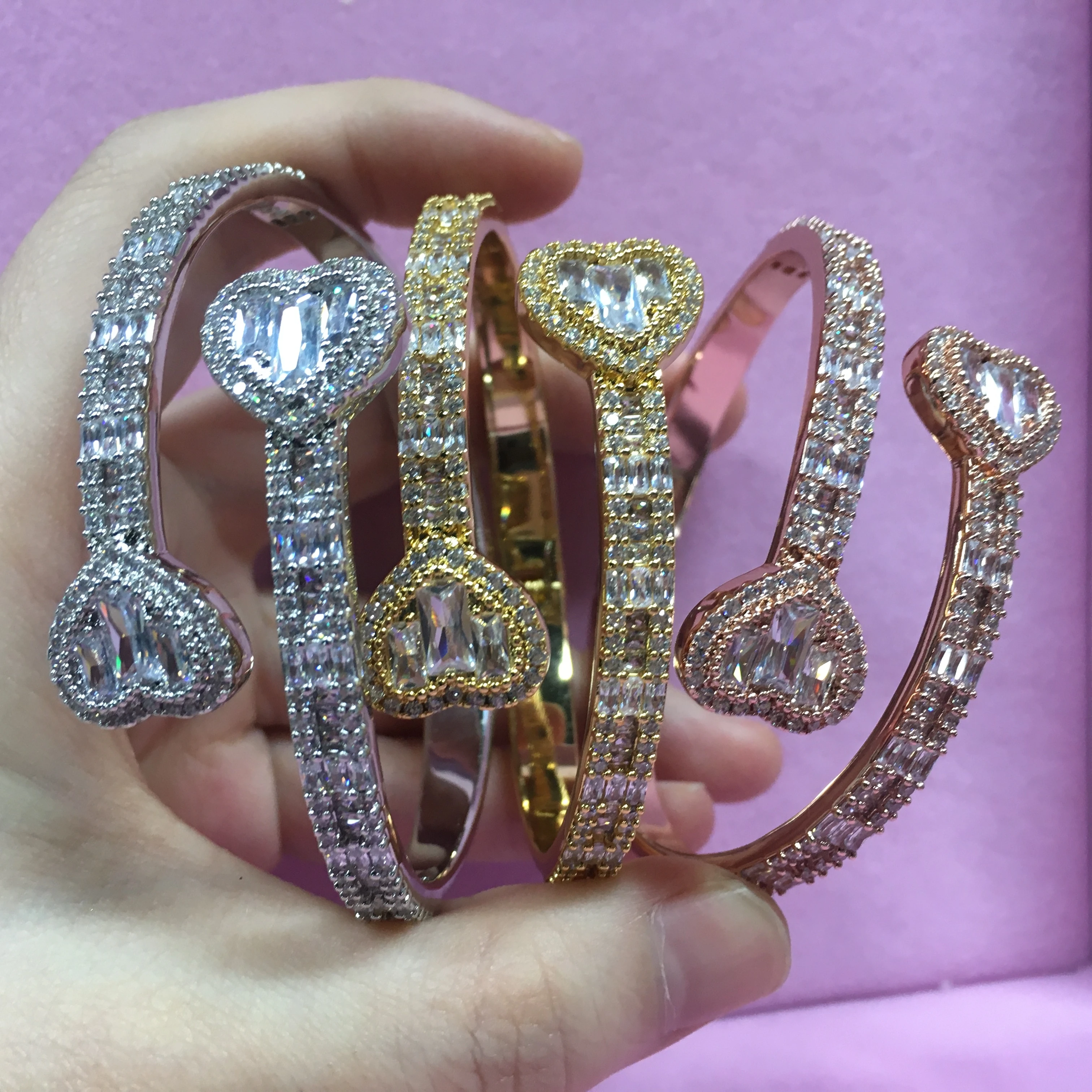 

Bracelets & Bangles Luxury Iced Out Cz Diamond Heart Baguette Bracelet Bling Cuban Link Chain C Cuff Bracelets Jewelry For Women, Silver,gold,rose gold