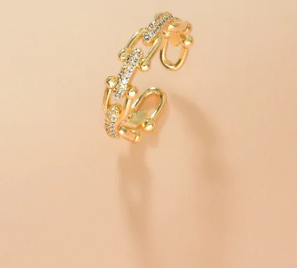 

Hot sale Elegant Ins Style Vachette Clasp Gold Plated Ring For Women Jewelry