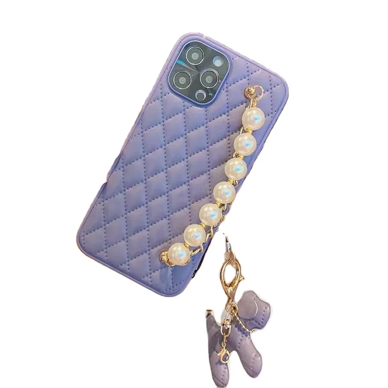 

2021 super luxury hot grid pattern design leather phone case for iphone 7-12 with pendant, 9 colors