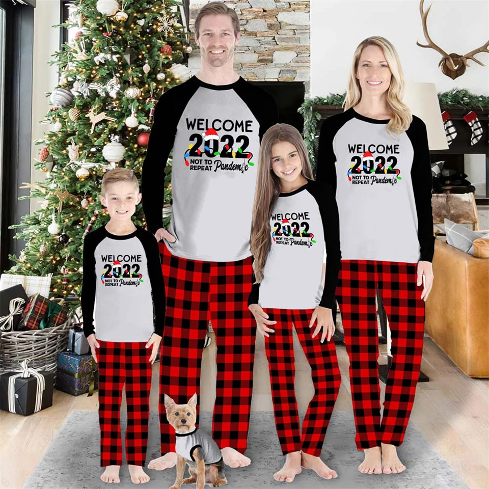 

Mother Kids Family Matching Christmas Pajamas Cartoon Letter Printed Women's Plaid Pjs for Girls Baby Christmas, Picture shows