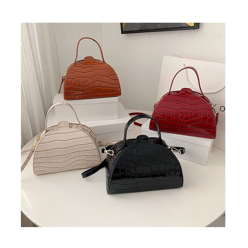 

Retro Crocodile cross-body women's Shell bag new 2021 European fashion web celebrity shoulder bag Stone Pattern pillow Tote bags