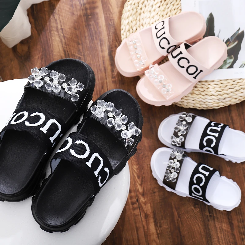 

Factory wholesale 2020 summer latest design fashion customized outdoor beach casual ladies sandals, Picture/custom