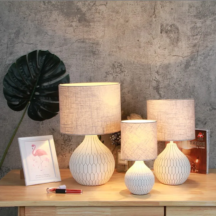 

decorate table lamp and modern desk lamp, Brown